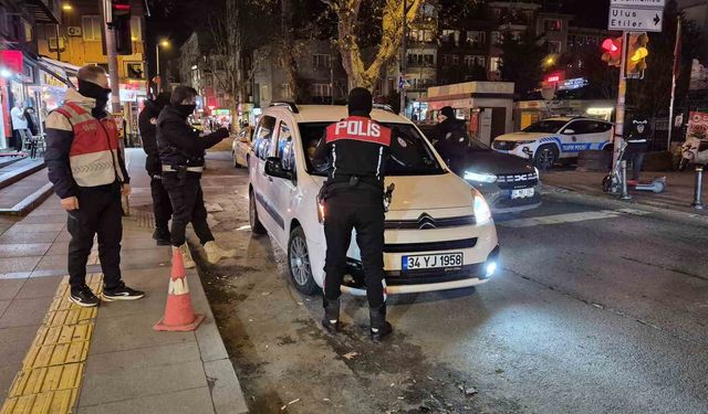 Beşiktaş Ortaköy'de yılbaşı için yoğun güvenlik tedbirleri