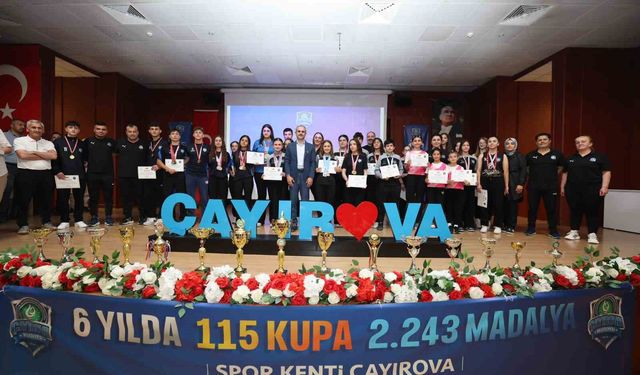 Çayırovalı sporcular 2025'te 354 madalya ve 14 kupa kazandı