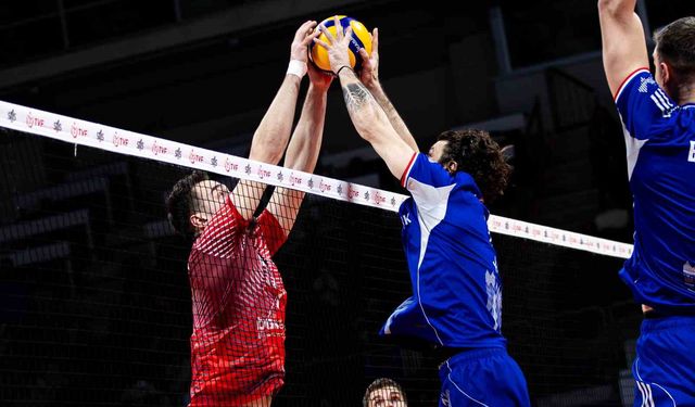 Efeler Ligi: Ziraat Bankkart: 0 - Halkbank: 3