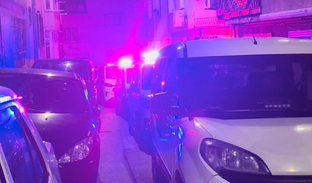 Eve yapılan baskında cephanelik çıktı, arama sırasında polise saldırdılar