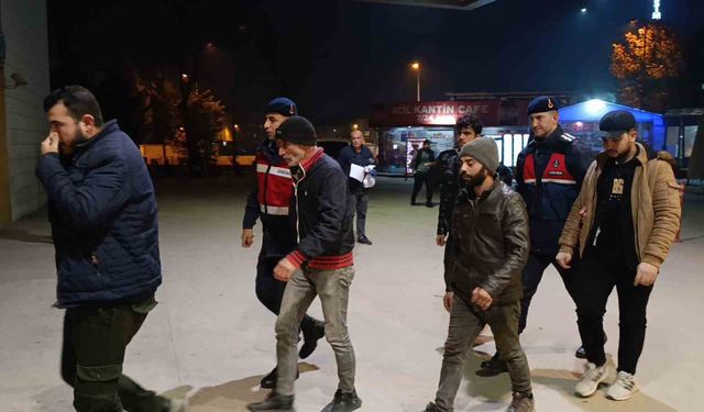 İnegöl'de 8 kaçak göçmen yakalandı