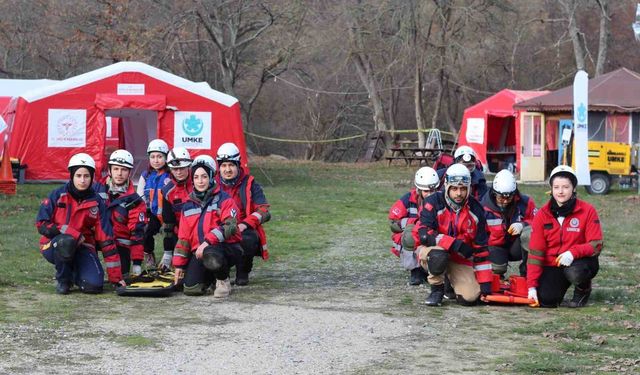 Kırklareli'nde 11 sağlık personeline UMKE belgesi