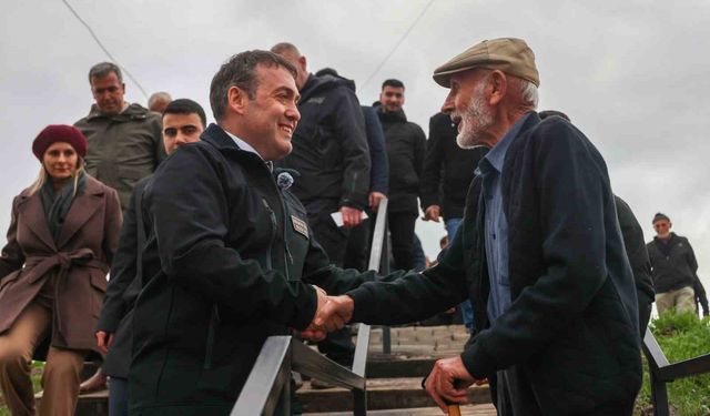 Vali Sözer, yangın mağdurları için yapılan kalıcı konutları inceledi