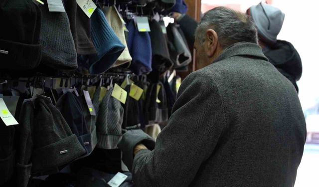 Asırlık çarşıda tezgahlar sanal vitrine taşınıyor: Esnaf e-ticaretle yüzleşiyor