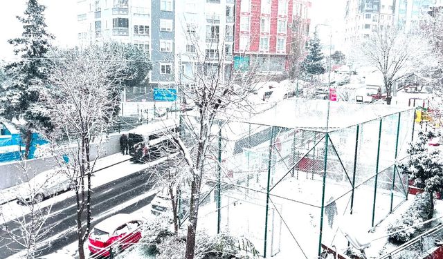 Beşiktaş karla kaplandı