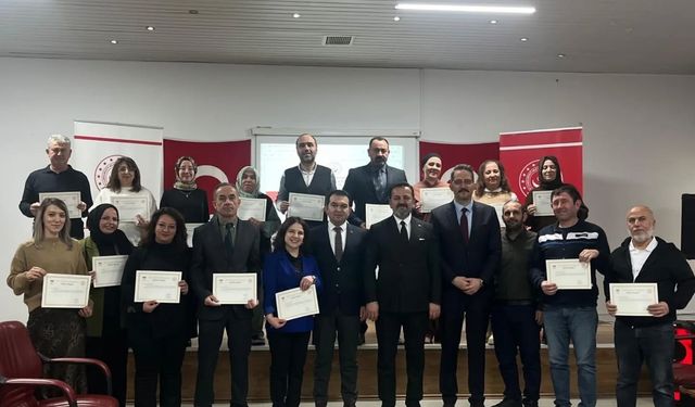 Bilecik'te 'Modüler Aile Eğitim' programı sertifika töreni
