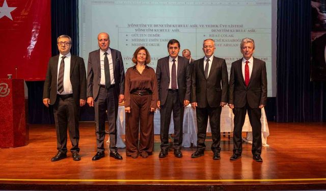 Buttim'de bayrak değişimi