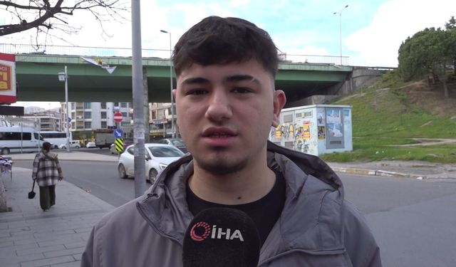 Ehliyet sınavından 7'inci kez kalan genç ortalığı birbirine kattı; o anlar kamerada