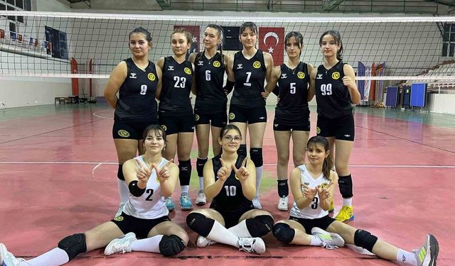 Söğütspor Kadın Voleybol Takımı Bölgesel Lig'de mücadele edecek