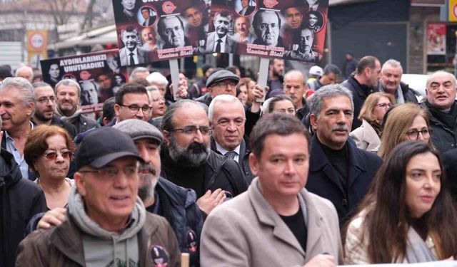 Uğur Mumcu için Bursa'da sevgi yürüyüşü