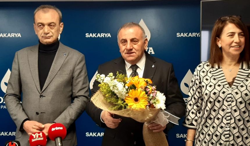 DEVA'da İl Başkanı Mehmet Erdoğan istifa etti