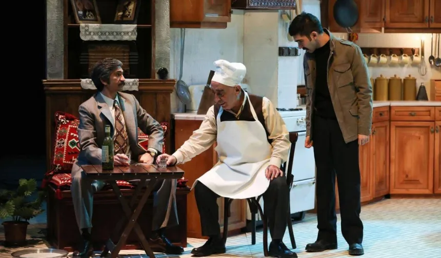 ‘Zengin Mutfağı’ oyunu son kez sahnelenecek