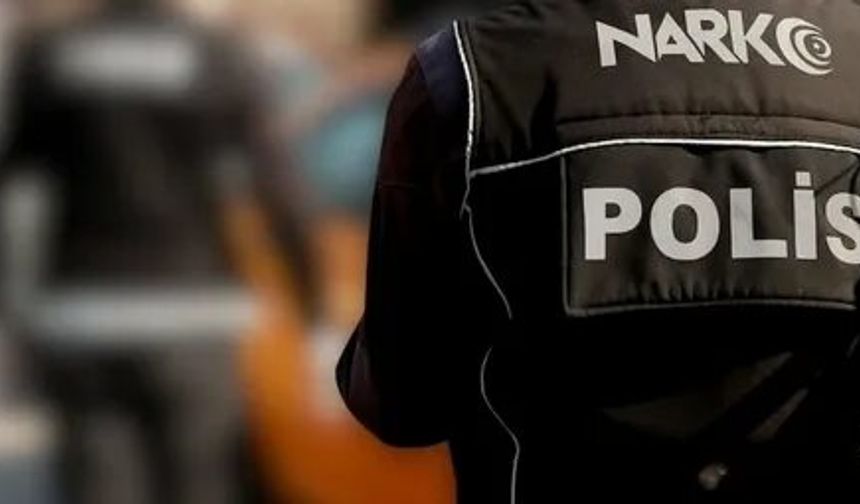 Zehir tacirlerine operasyon: 739 bin hap, 141 kilo Bonzai ele geçirildi