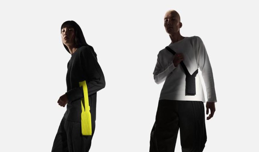 Apple'ın 230 dolarlık yeni telefon askısı saatler içinde tükendi