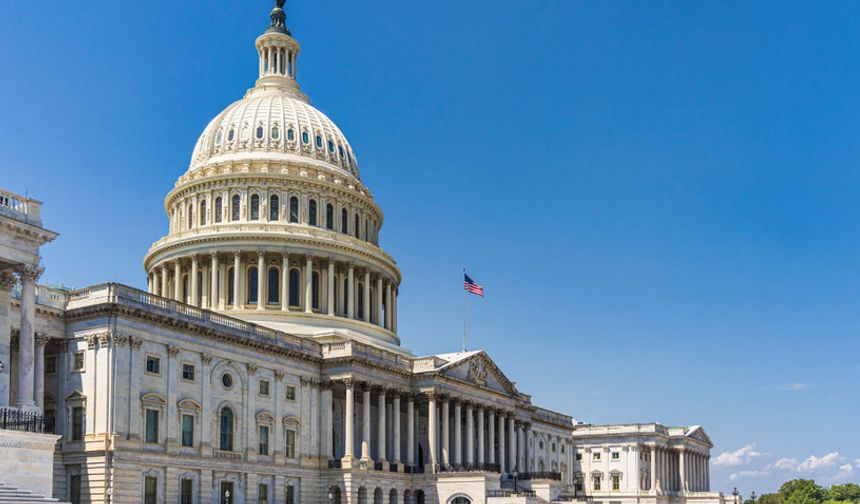 Trump imzaladı: ABD'de en uzun kapanma sona erdi