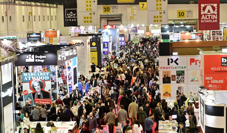 42. İstanbul kitap fuarı kapılarını ziyaretçilere açtı