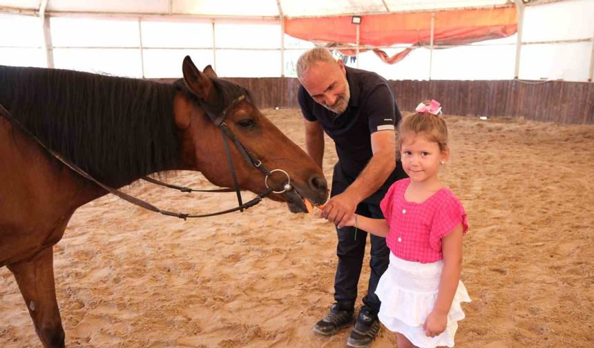 6 bin 789 çocuğa binicilik eğitimi ile at sevgisi aşılandı