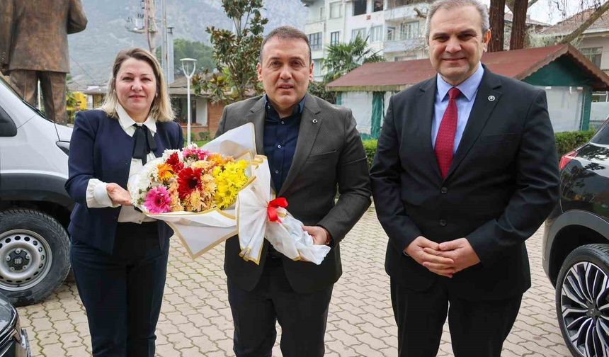 Vali Sözer, Bayırköy Belediyesinde incelemelerde bulundu
